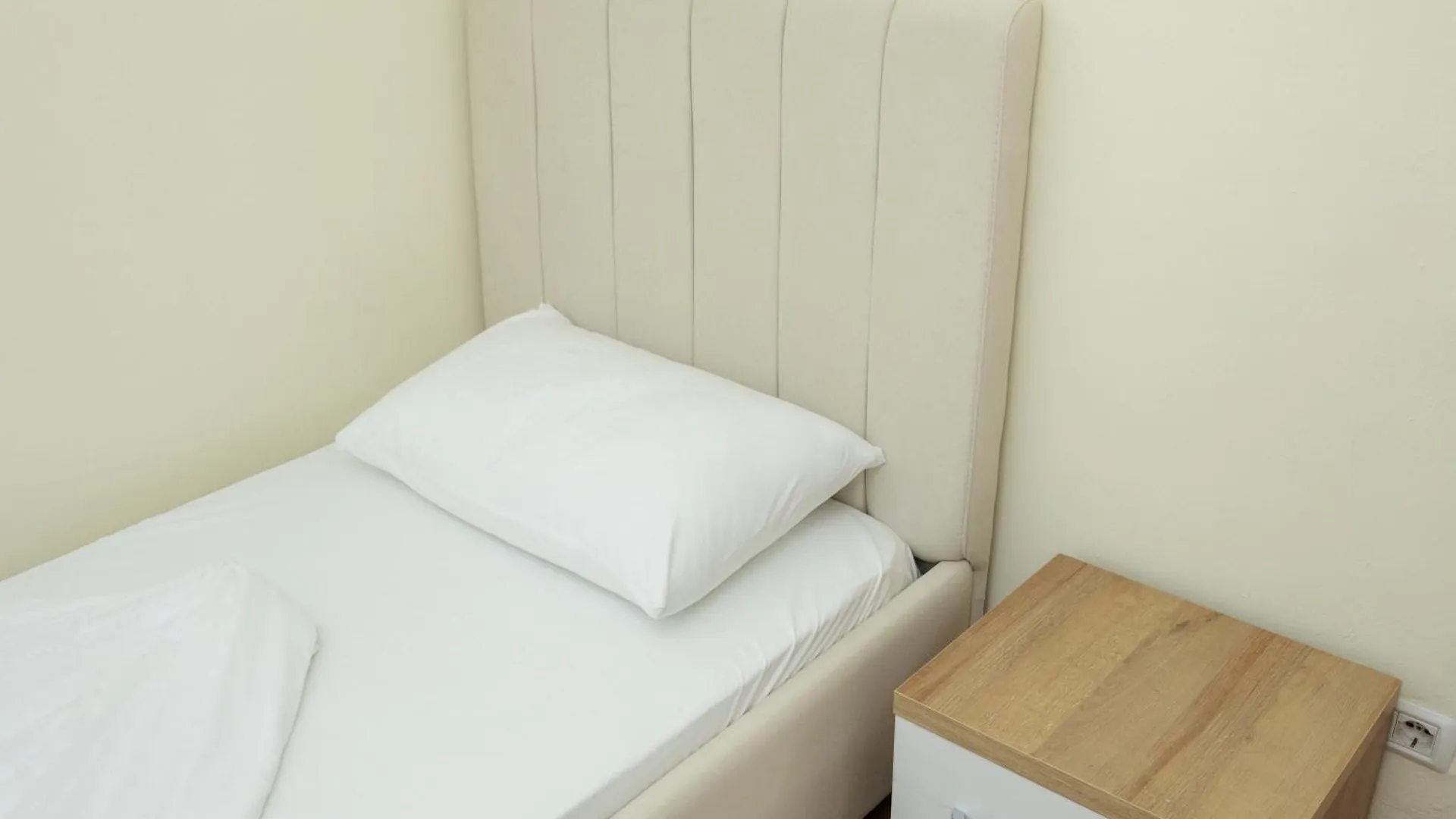 Izzy Apartments 티라나 알바니아
